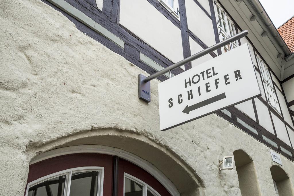 Schiefer Suite Hotel & Apartments Гослар Экстерьер фото